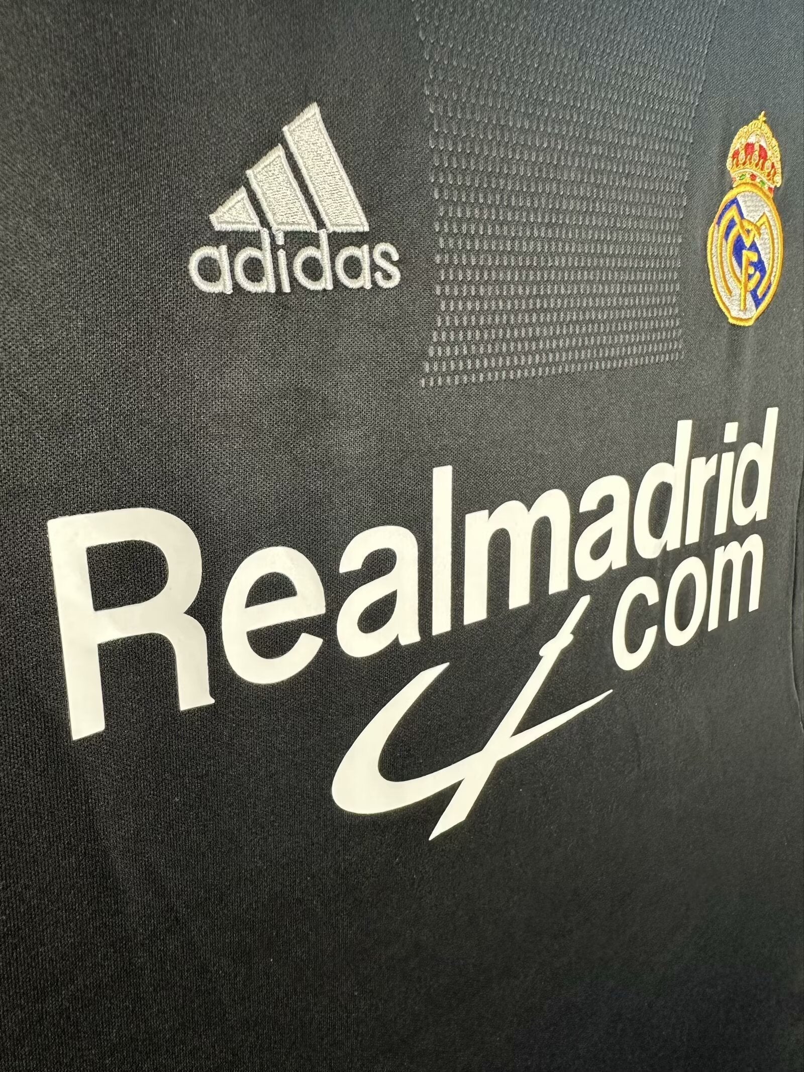 MAILLOT REAL MADRID EXTERIEUR 2001/2002